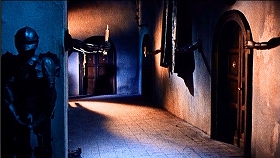 『呪いの館』 1966　約41分：廊下