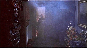 『蛇女の脅怖』 1966　約1時間29分：書斎への廊下＋火事の煙