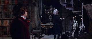 『吸血鬼』 1967　約1時間15分：図書室の螺旋階段