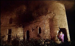 『催淫吸血鬼』 1971　約36分：廃墟状の棟