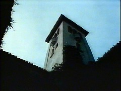 『ヨーガ伯爵の復活』 1971　約0分：塔、下から