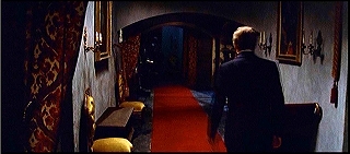 『ヴェルヴェットの森』 1973　約48分：二階廊下