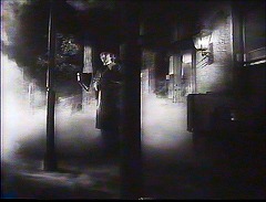 『ヤング･フランケンシュタイン』 1974　約15分：トランシルヴァニア駅＋夜霧