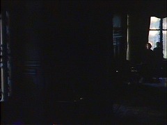 『ラ・パロマ』 1974　約1時間14分：廊下　手前が食堂