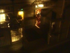 『ＨＯＵＳＥ ハウス』 1977　約25分：玄関広間、上から