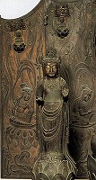 《伝橘夫人厨子阿弥陀三尊像》　細部：右脇侍・勢至菩薩とその周辺