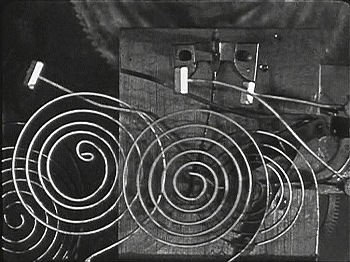 『猫とカナリヤ』 1927　約18分：時計の機構