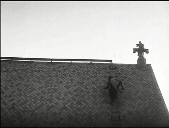 『メトロポリス』 1927、約2時間20分：教会、屋根