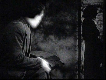 『透明光線』 1936、約33分：テント越しの二人