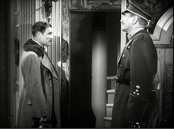 『ゼンダ城の虜』 1937、約43分：隠し扉と螺旋階段