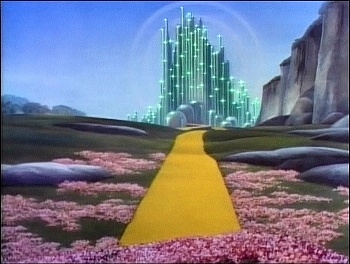 『オズの魔法使』 1939　約54分：罌粟畑と黄色いレンガの道の先のエメラルドの都