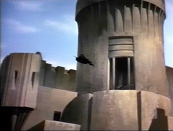 『オズの魔法使』 1939　約57分：西の魔女の城（部分）