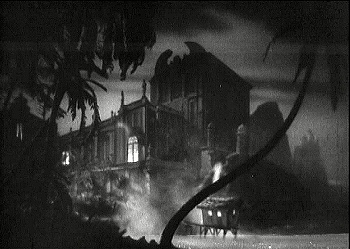 『ゴースト・ブレーカーズ』 1940、約0分：城、夜の外観