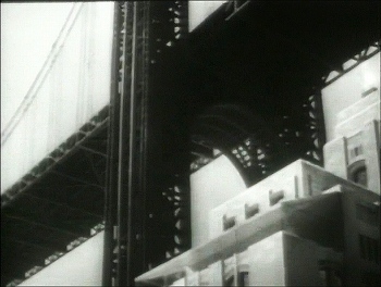 『市民ケーン』 1941、約49分：建設中の鉄橋