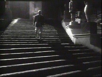 『市民ケーン』 1941、約1時間40分：大階段