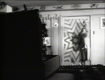 『市民ケーン』 1941、約1時間45分：スーザンの部屋の扉、内側