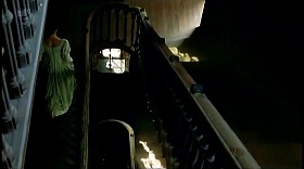 『ノーサンガー・アベイ』 2007　約1時間10分：廻り階段　上から