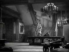 『フランケンシュタインの幽霊』 1942　約52分：主階段