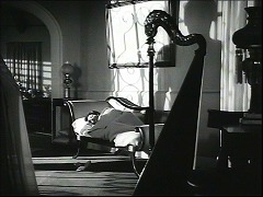『私はゾンビと歩いた！』 1943　約53分：ジェシカの部屋＋装飾の影と人影