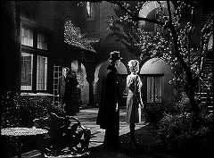 『ドラキュラとせむし女』 1945　約36分：庭