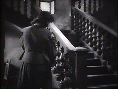 『美女と野獣』 1946　約4分：ベルたちの屋敷の階段