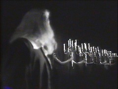 『美女と野獣』 1946　約19分：燭台を支える腕の列