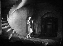 『乙女の星』 1946　約6分：隠し階段を降りた先