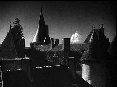 『乙女の星』 1946　約1時間32分：城の外観・夜＋昇天する幽霊