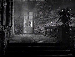 『扉の蔭の秘密』 1947　約1時間36分：勝手口と石橋