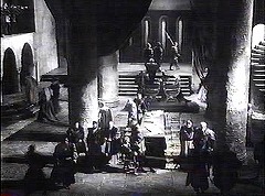 『ハムレット』 1948　約17分：会議の広間、上から