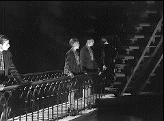 『わが青春のマリアンヌ』 1955　約1時間18分：空中回廊と三階への階段
