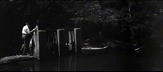 『恋人たち』 1958　約1時間7分：囲いを設けた桟橋
