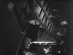 『怪猫有馬御殿』 1953　約0分：火の見櫓内部、上から