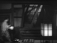 『怪猫有馬御殿』 1953　約30分：火の見櫓への登り口