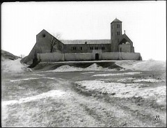 『尼僧ヨアンナ』 1961　約17分：修道院、やや近寄って