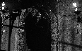 『恐怖のロンドン塔』 1962　約49分：階段からの降り口