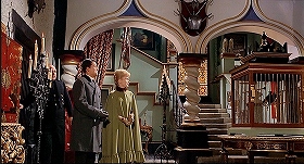 『吸血鬼の接吻』 1963　約18分：玄関広間