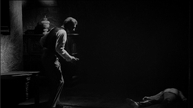 『幽霊屋敷の蛇淫』 1964　約42分：右階段をあがって右に入ったところ