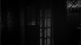 『幽霊屋敷の蛇淫』 1964　約1時間3分：書斎、窓
