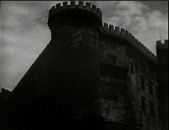 『生きた屍の城』 1964　約19分：城の外観、夜