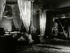 『生きた屍の城』 1964　約1時間7分：荒れた部屋
