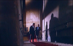 『モデル連続殺人！』 1964　約35分：階段、右側