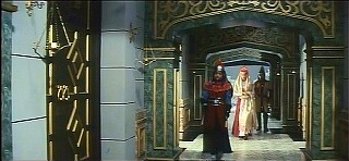『奇巌城の冒険』 1966　約38分：城、廊下