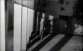 『審判』 1962　約39分：法廷の外の空間
