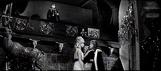 『悪徳の栄え』 1963　約1時間31分：城　広間と吹抜歩廊　