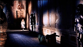 『呪いの館』 1966　約41分：壁画のある廊下、メリッサ反対側に