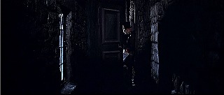 『吸血鬼』 1967　約1時間1分：狭い廊下