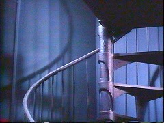 『ダンウィッチの怪』 1970　約1時間7分：二階から三階への螺旋階段