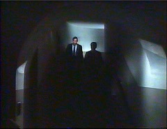 『ヨーガ伯爵の復活』 1971　約1時間19分：館、階段