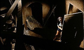 『エル・ゾンビ 落武者のえじき』 1972　約21分：廃墟　階段室、上から